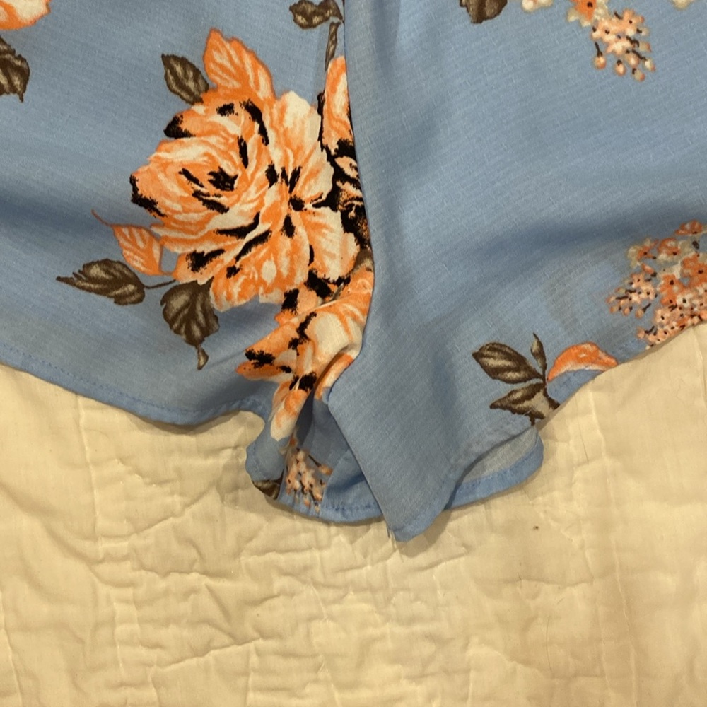Floral, Summer, Cold-shoulder Romper - Picture 5 of 7